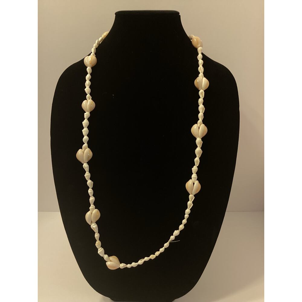 Sea shell necklace